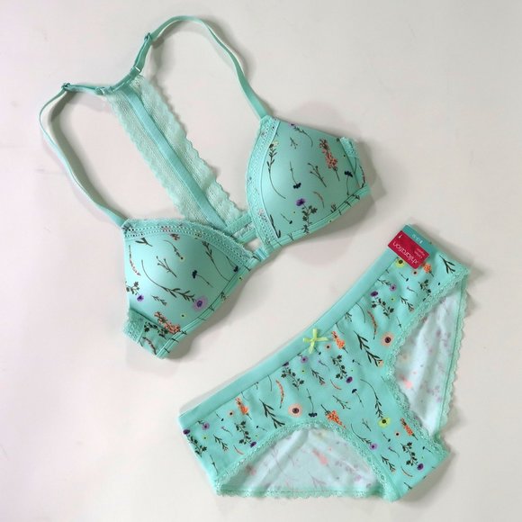 green bra panty